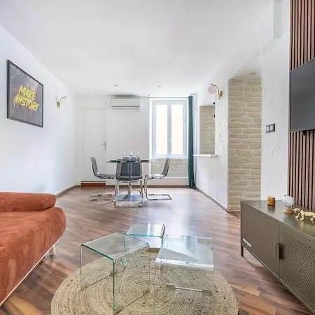 Apartament Make History - *