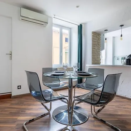 Apartament Make History - *